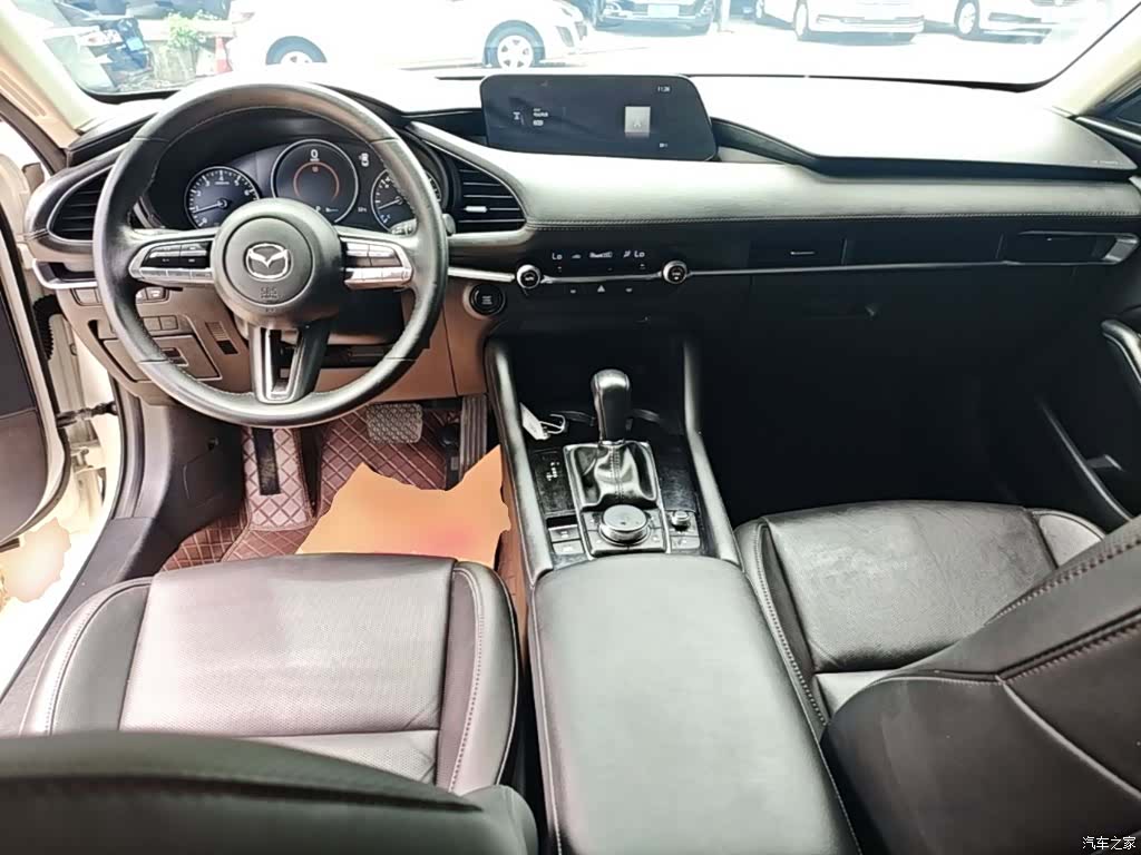Mazda Mazda3, 2022 10