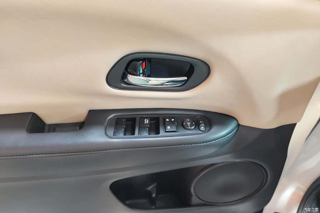 Honda Vezel, 2016 7