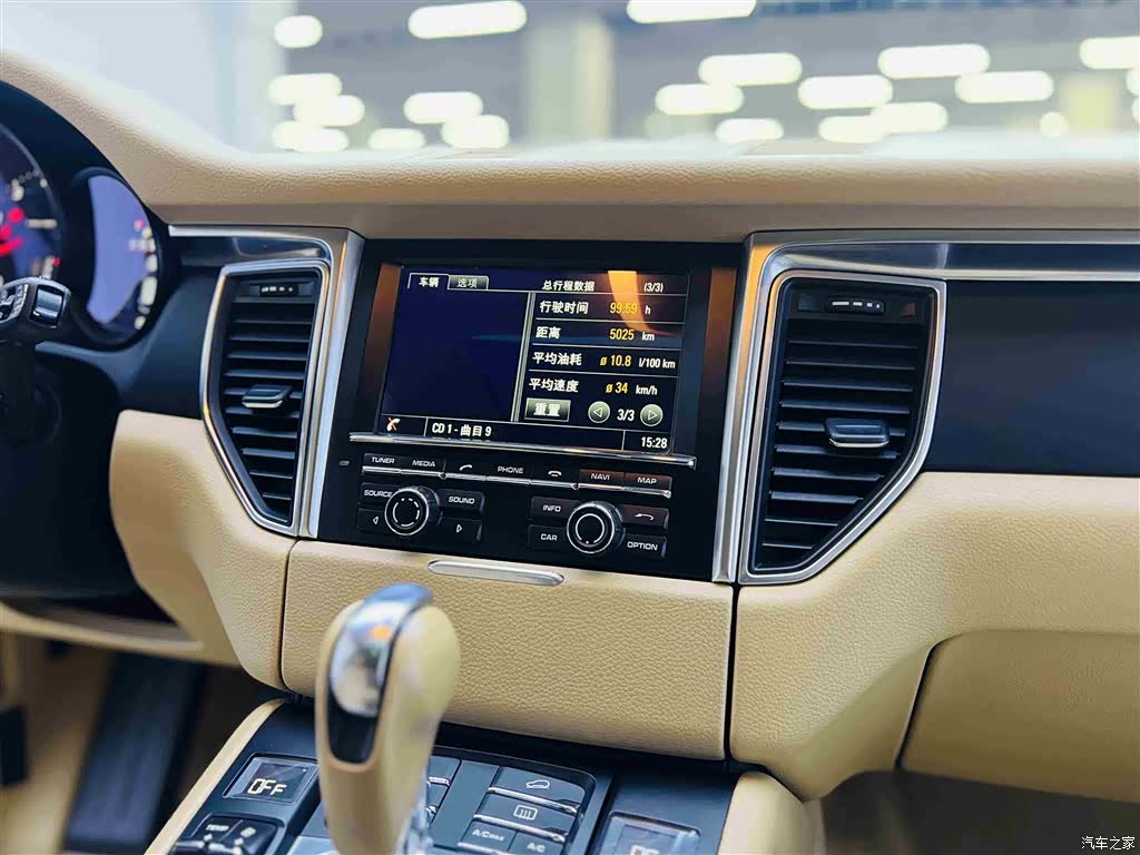 Porsche Macan, 2016 11