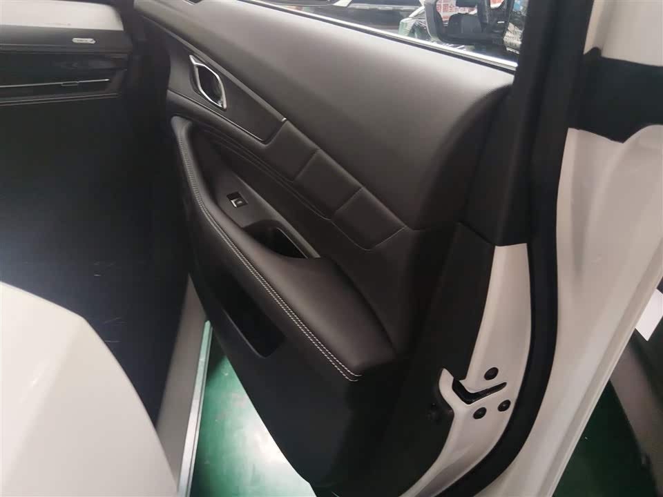 Changan UNI-K Smart iDD