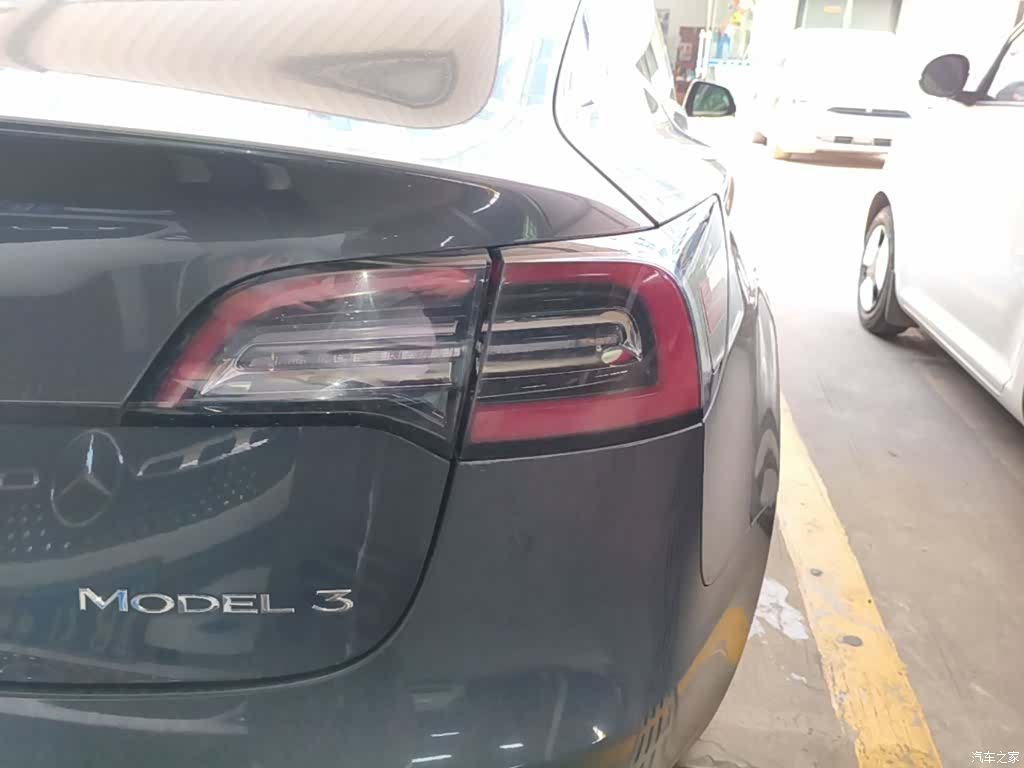 Tesla Model 3, 2020 8