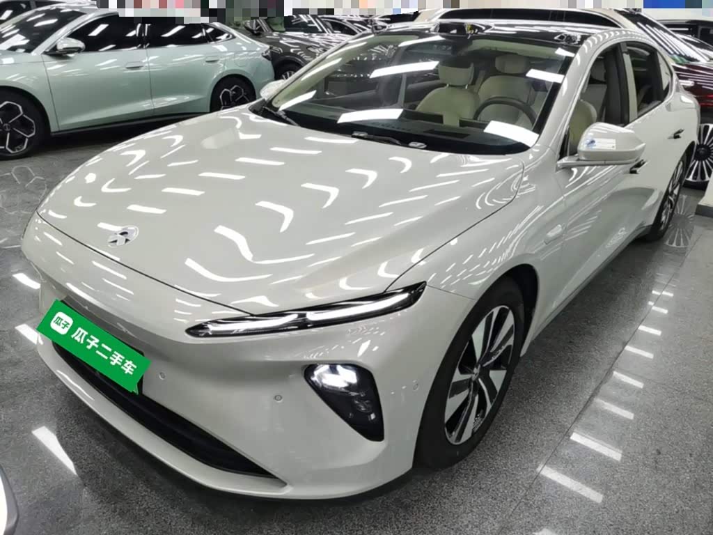 NIO ET7