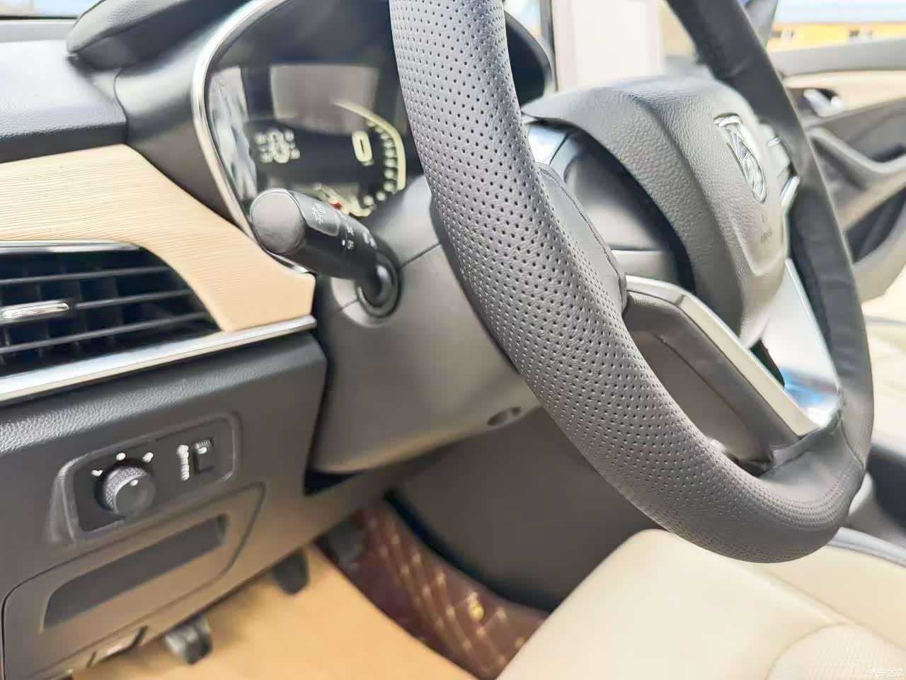Wuling 360, 2018 10
