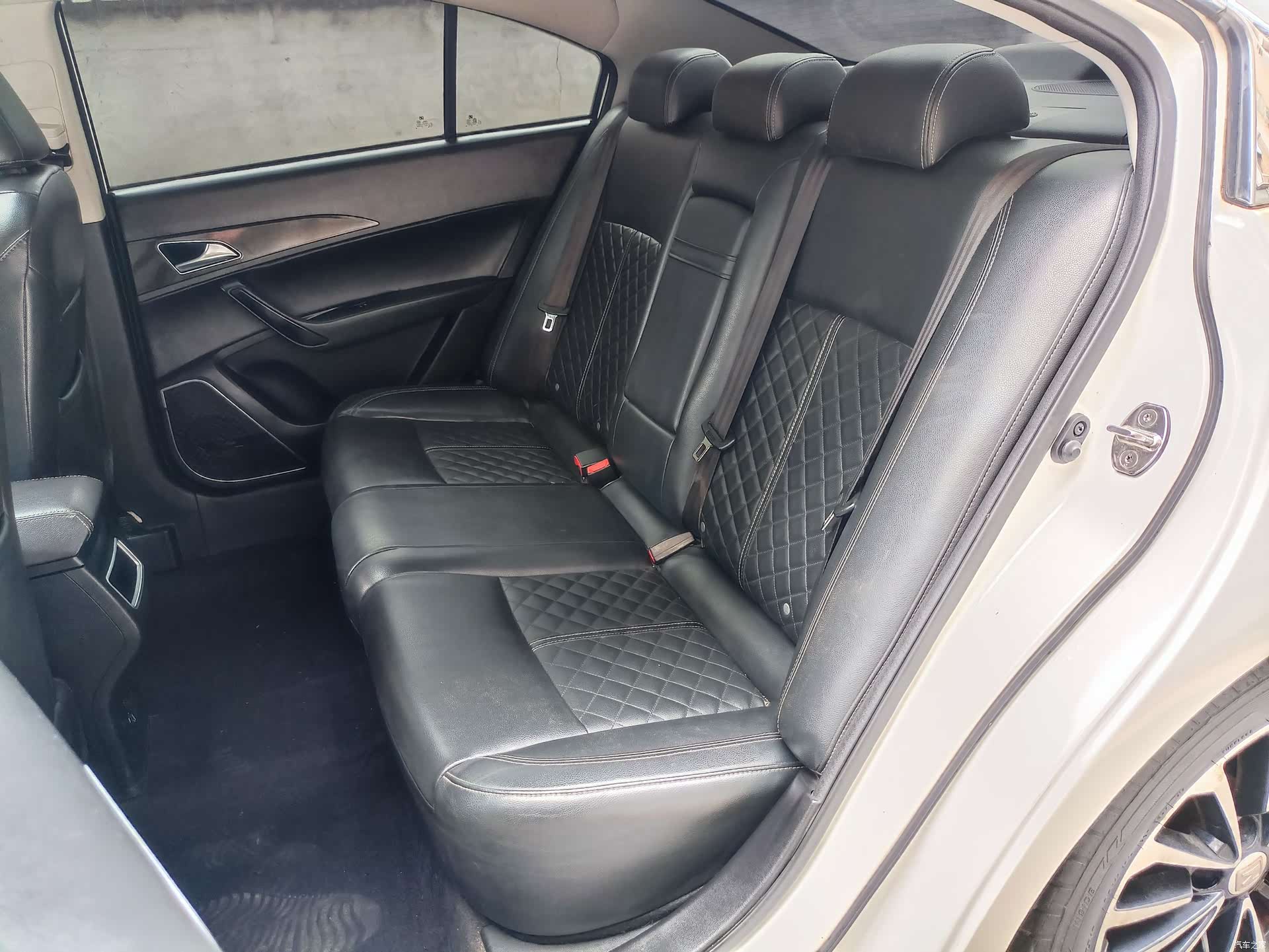 Zotye Z500, 2018 30