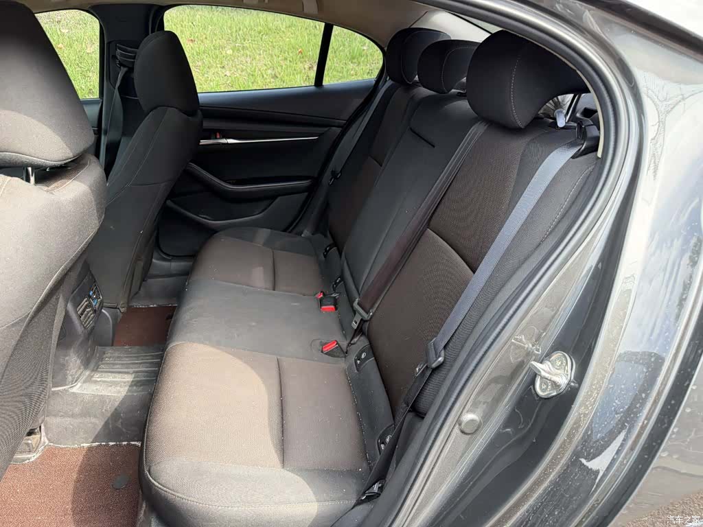 Mazda Mazda3, 2022 12