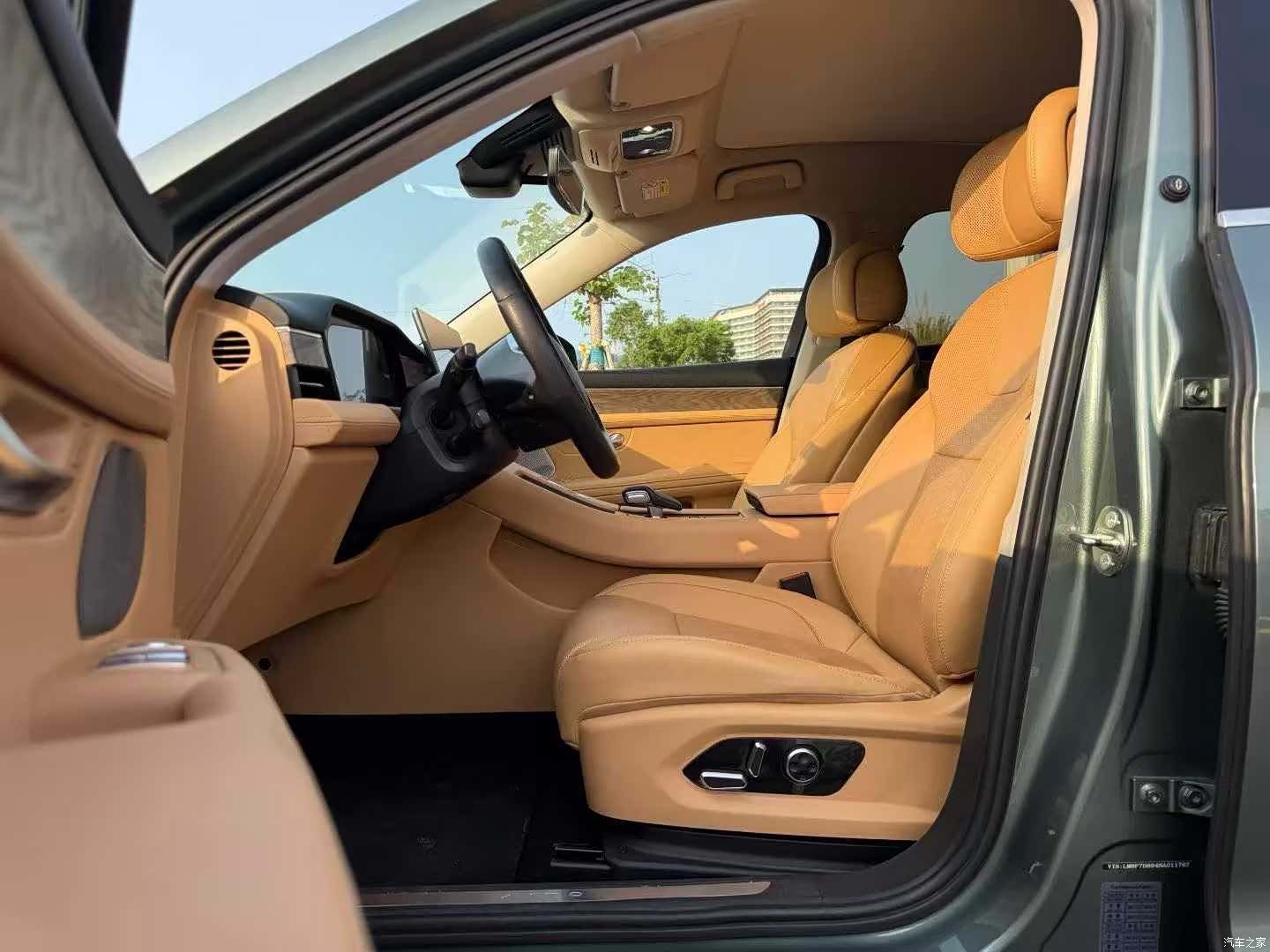AITO M5, 2022 все фото