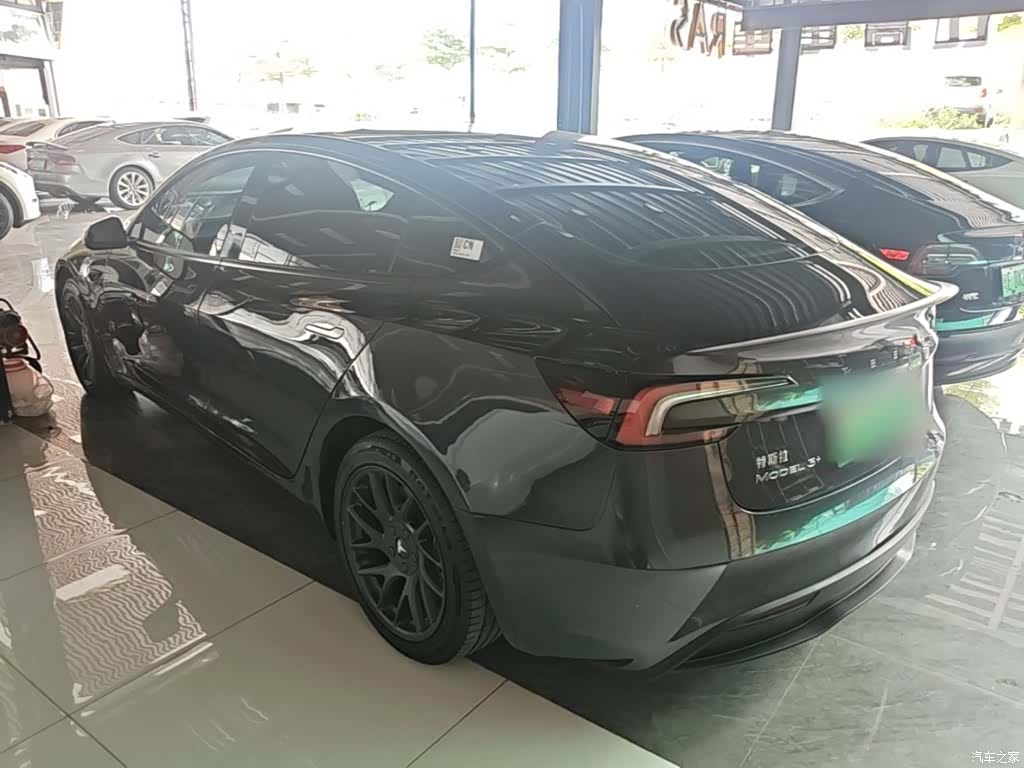 Tesla Model 3, 2024 все фото