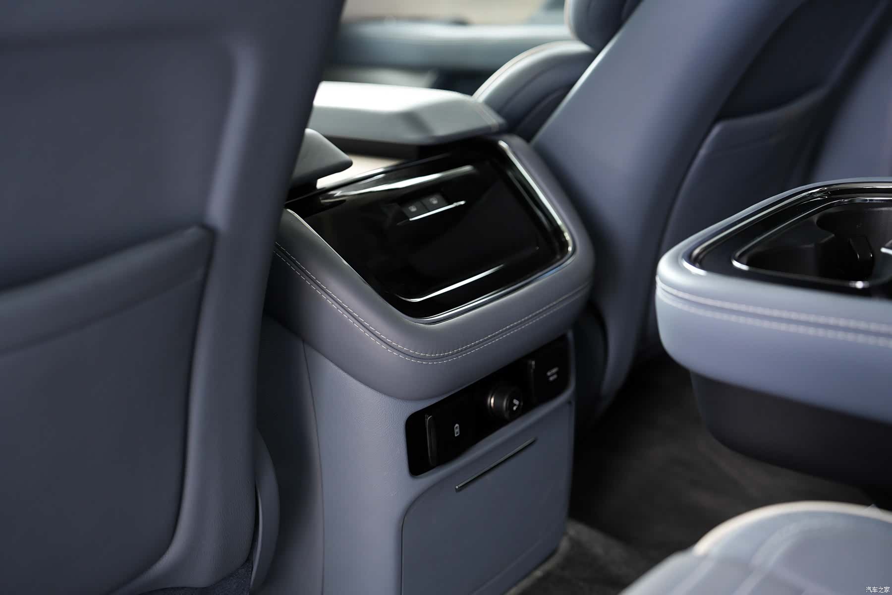 Lincoln Navigator, 2022 21