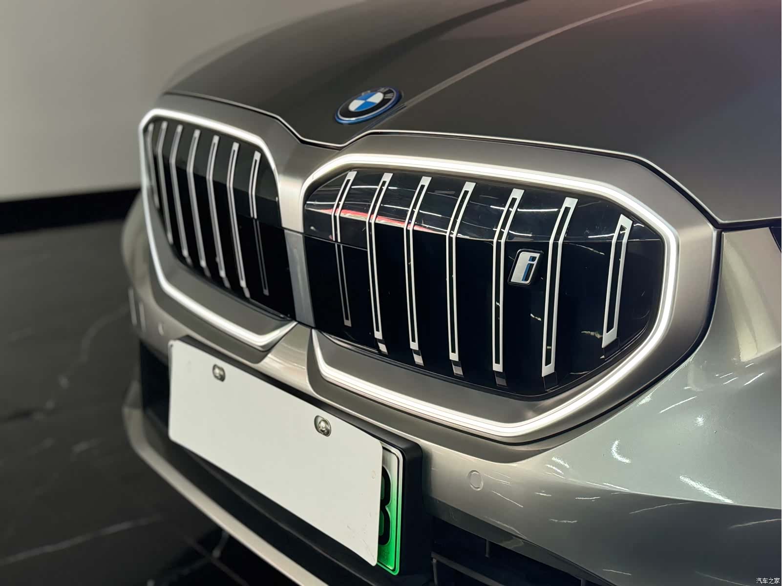 BMW i5, 2024 4