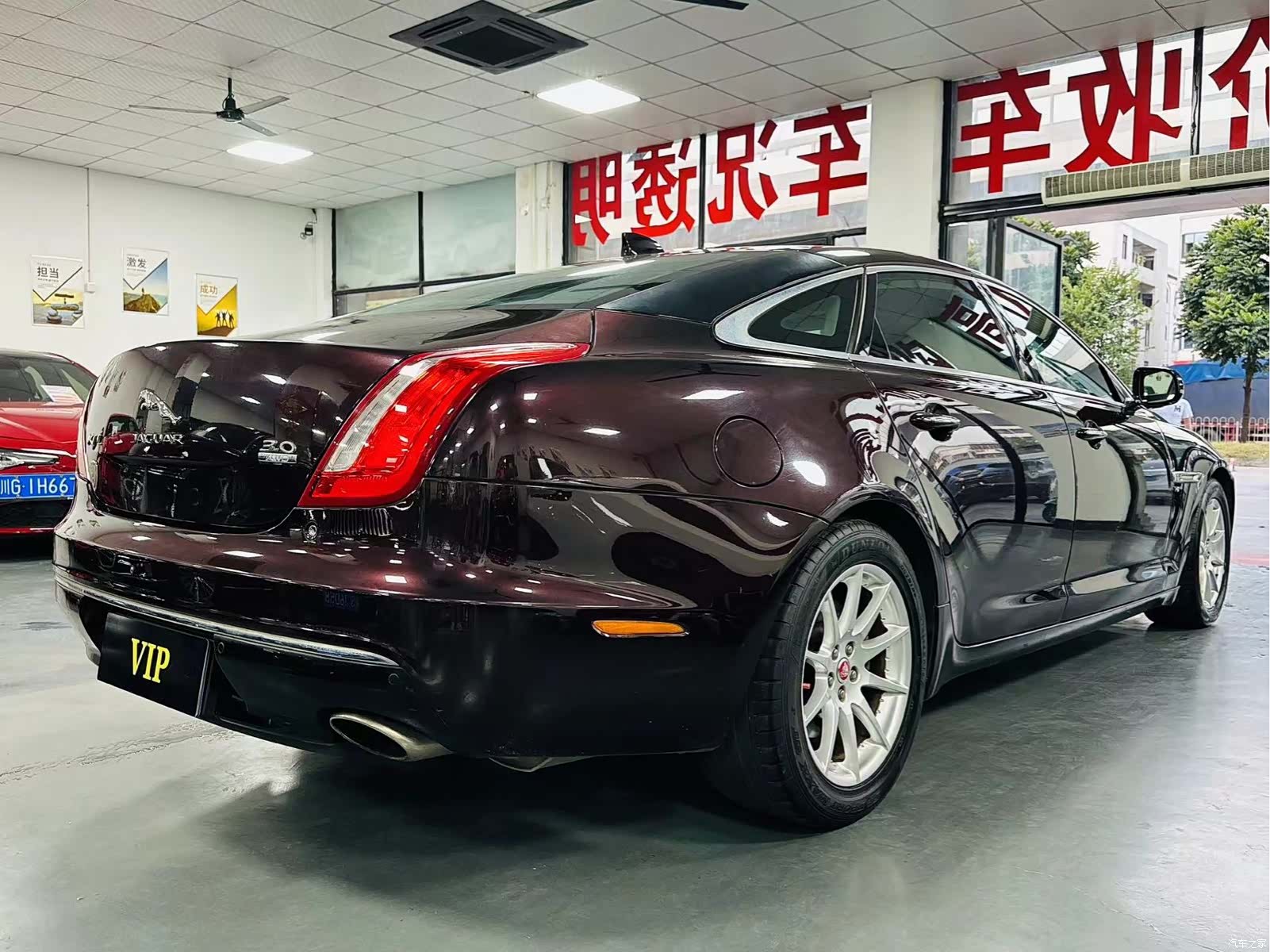 Jaguar XJ, 2017 все фото