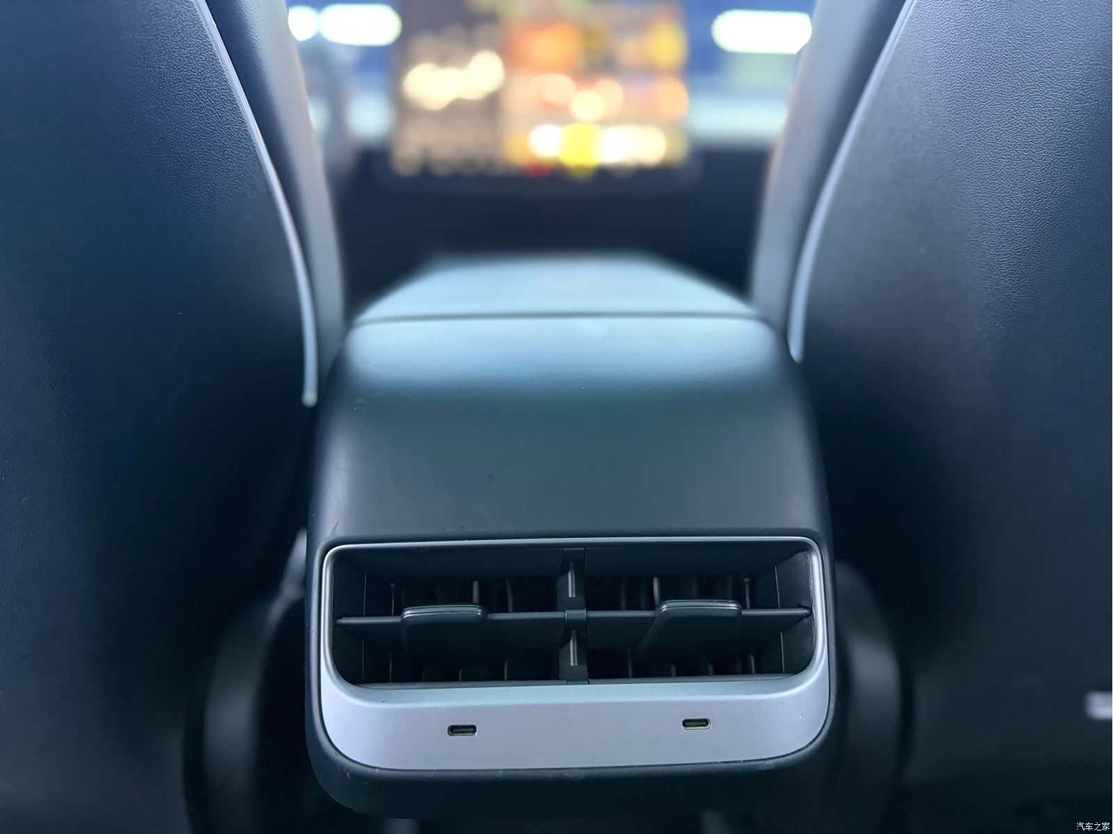 Tesla Model Y, 2022 17