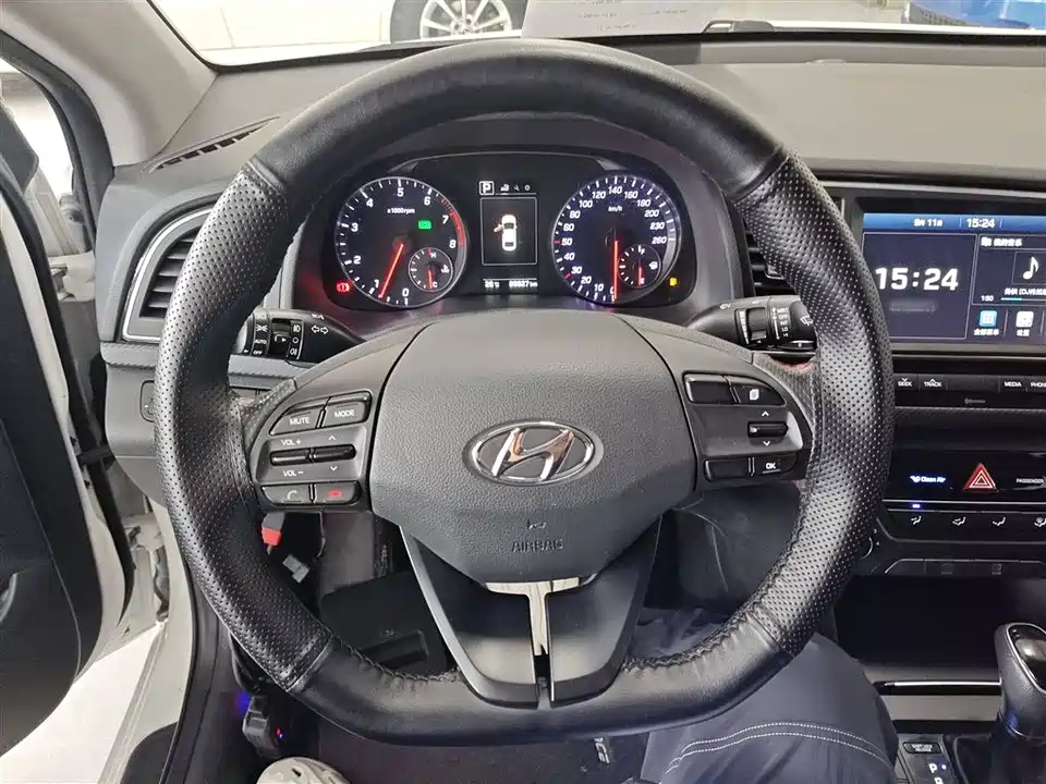 Hyundai Lead
