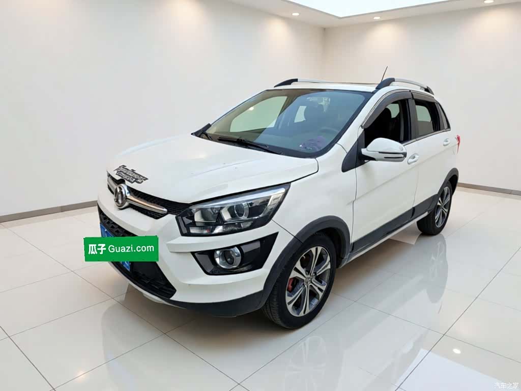BAIC X25, 2017 1