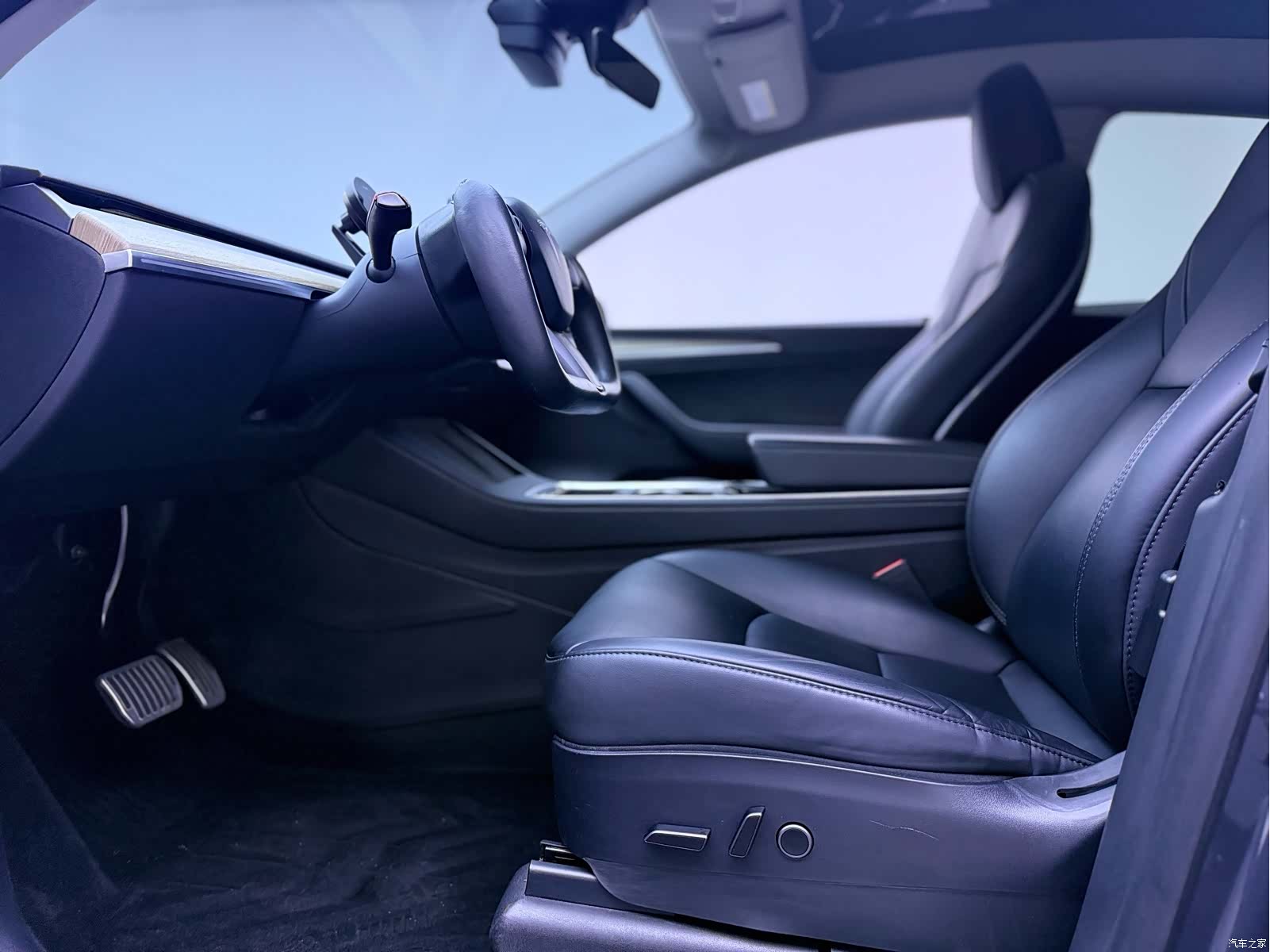 Tesla Model Y, 2022 6