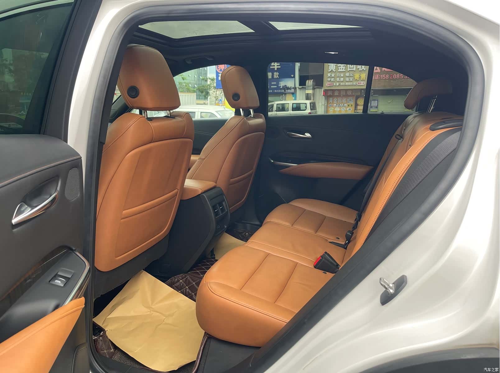 Cadillac XT4, 2019 10