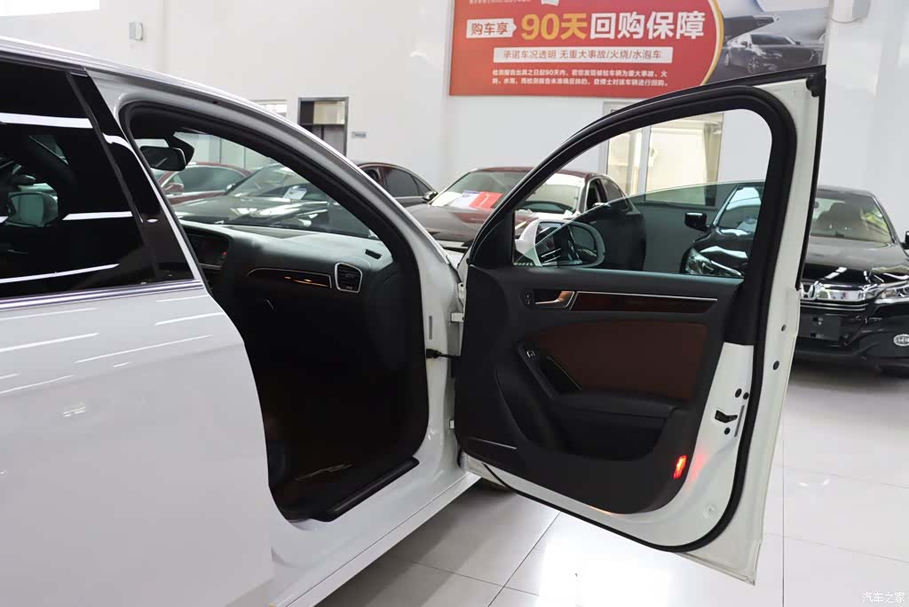 Audi A4L, 2015 26