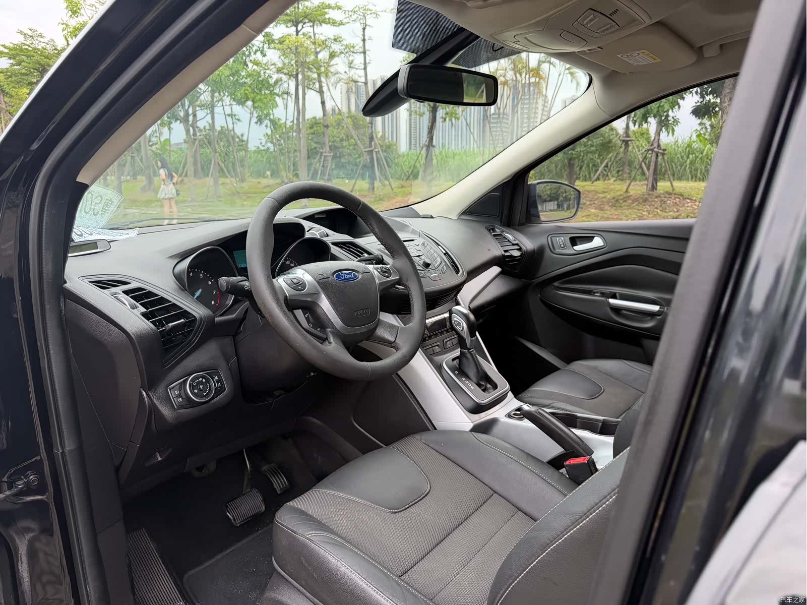Ford Kuga, 2016 10