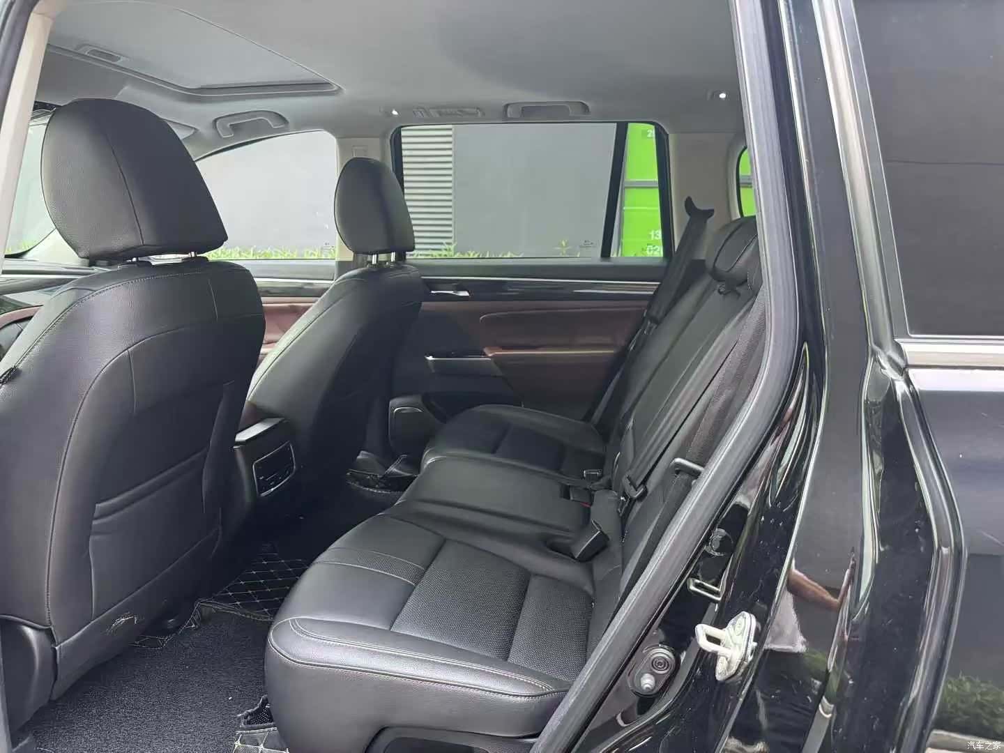 Trumpchi GS8, 2017 10