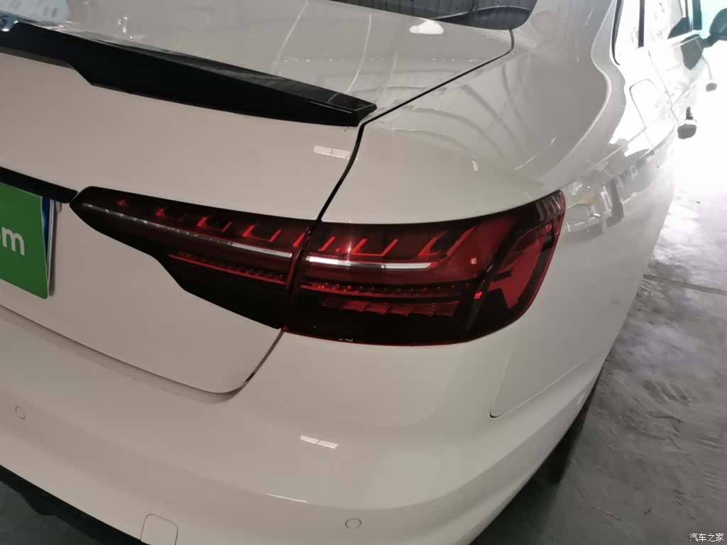 Audi A4L, 2022 8