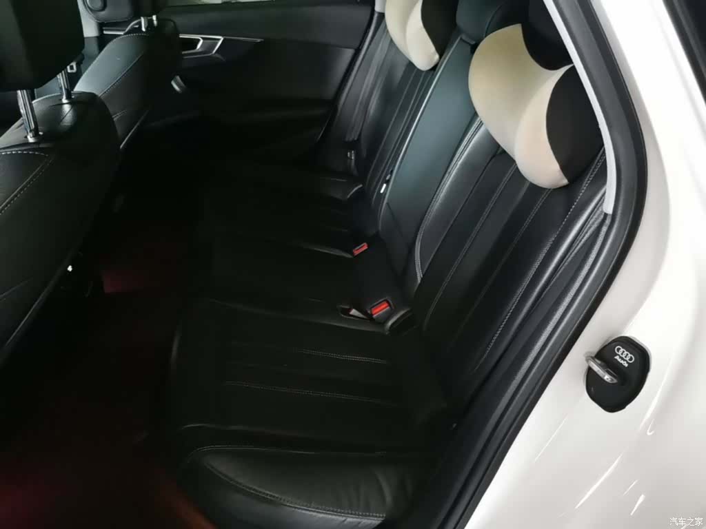 Audi A4L, 2022 17