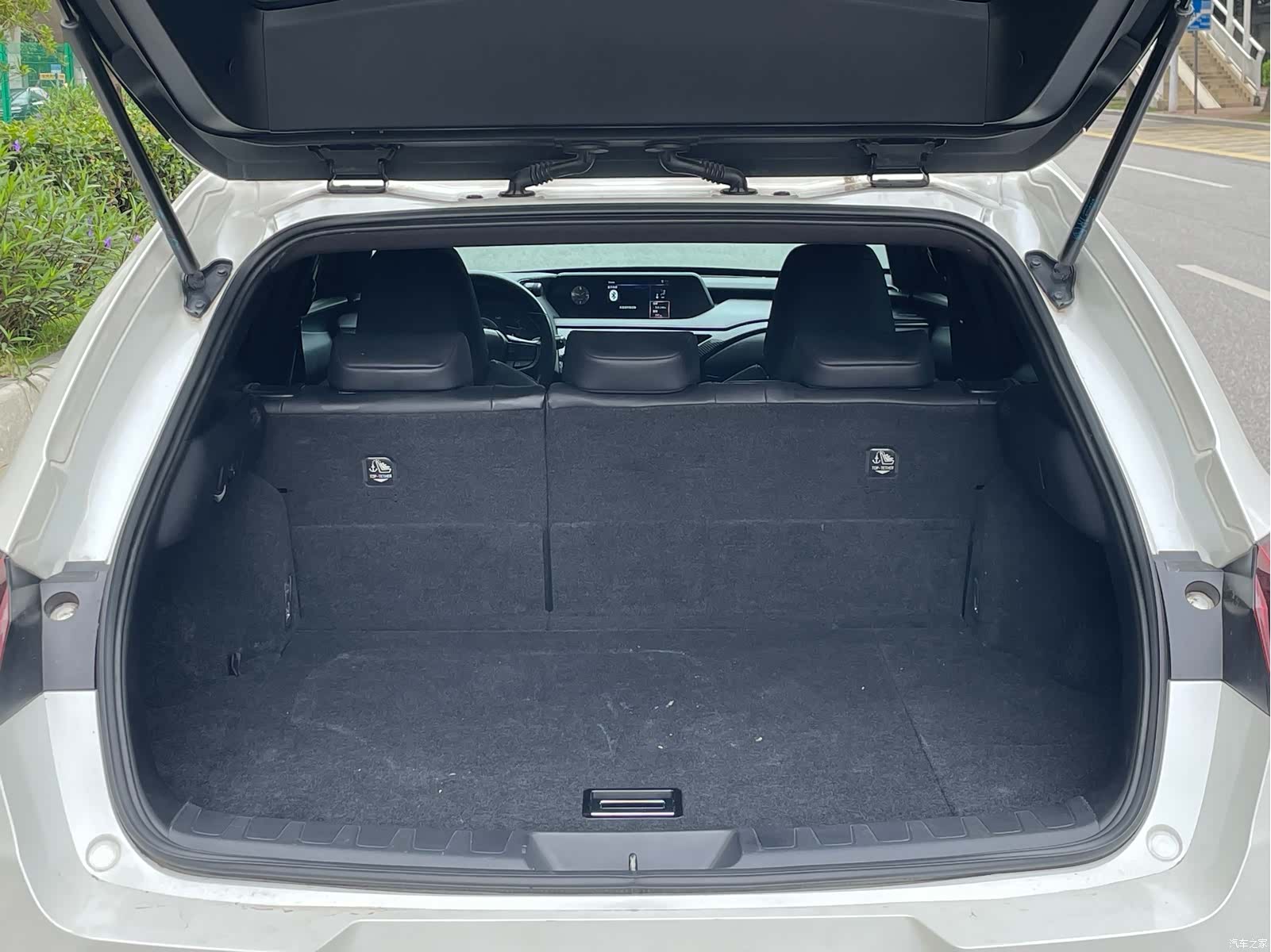 Lexus UX, 2019 18