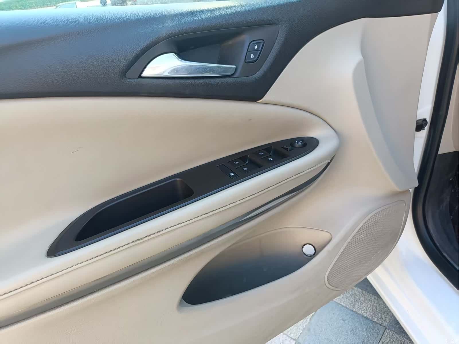 Buick Verano, 2017 4