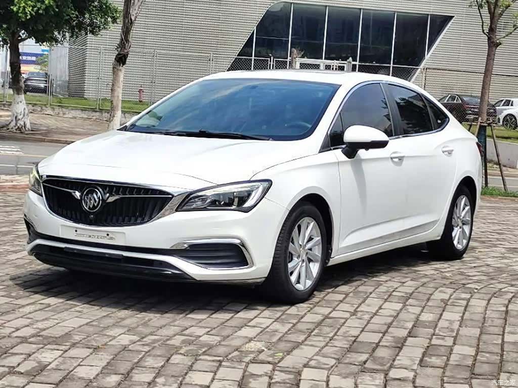 Buick Verano, 2018 1