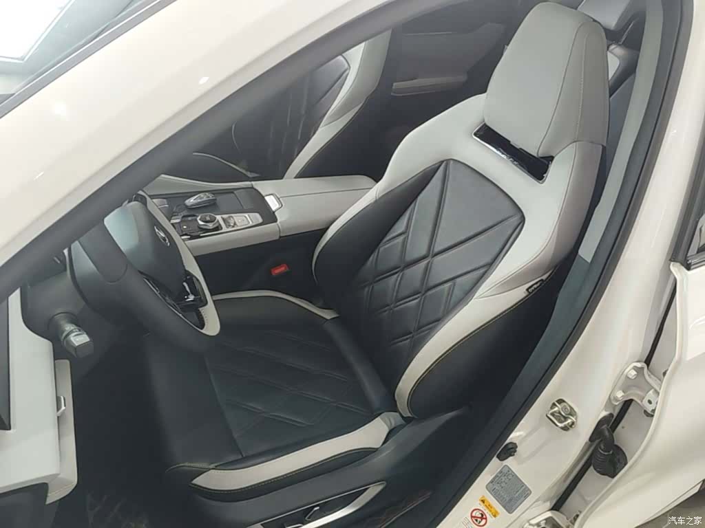 Changan CS75, 2024 15