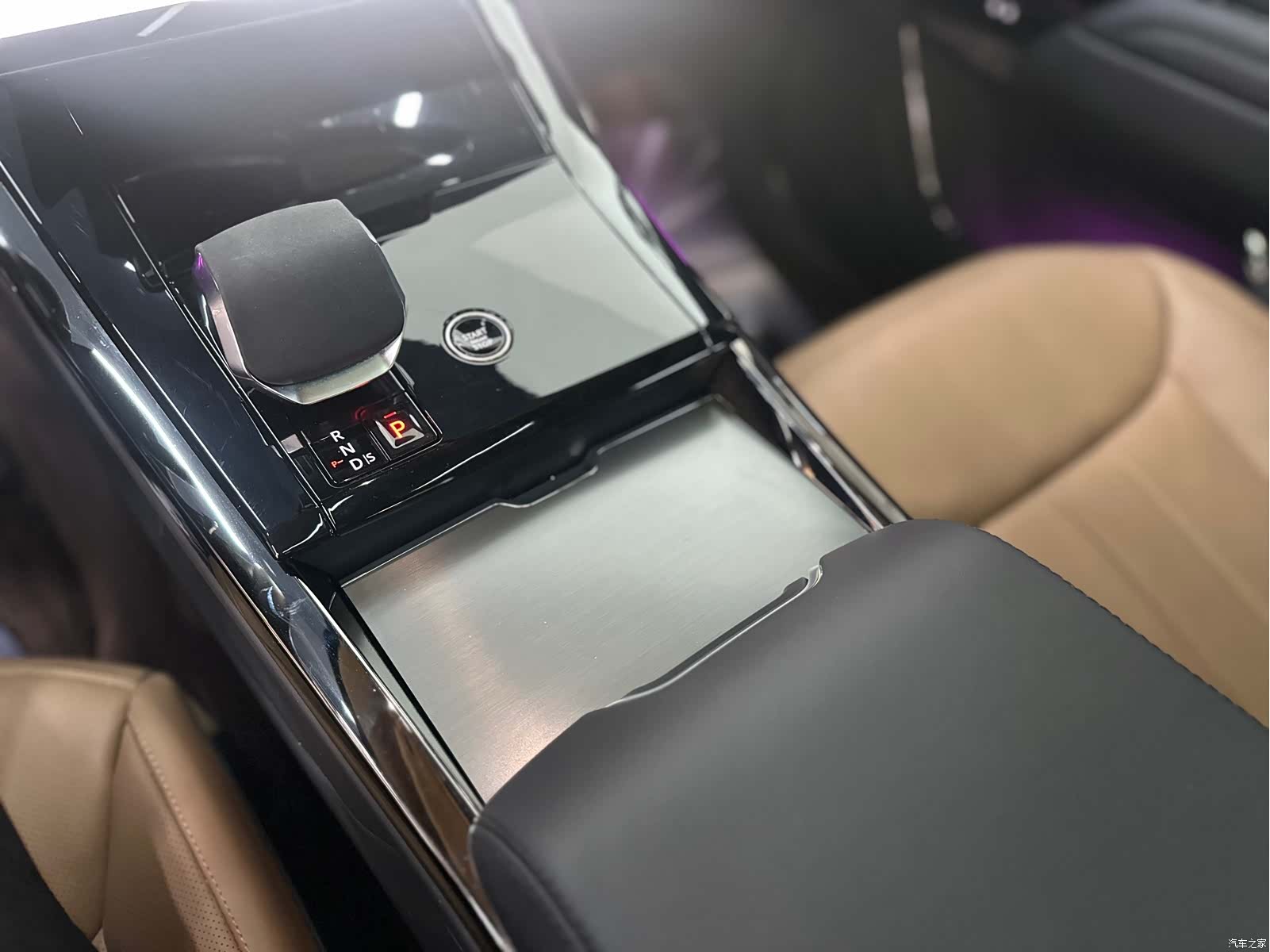 Land Rover Range Rover, 2024 14