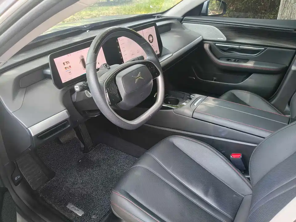 XPENG P7