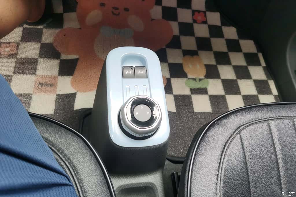 Geely Panda, 2023 16