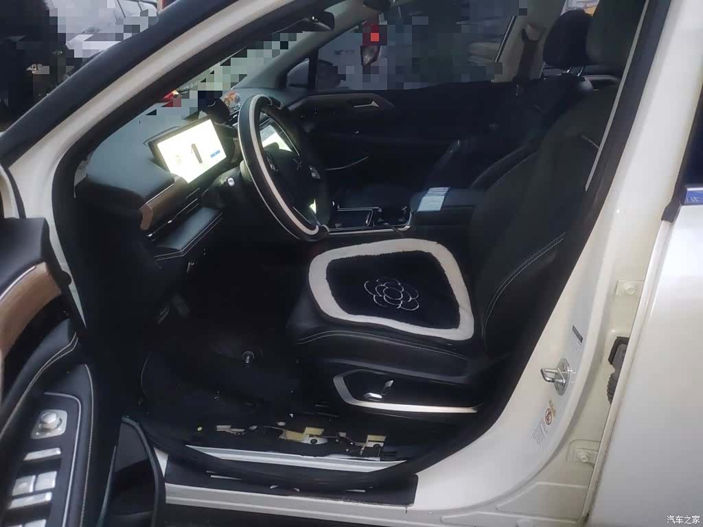 Xpeng P5, 2022 14