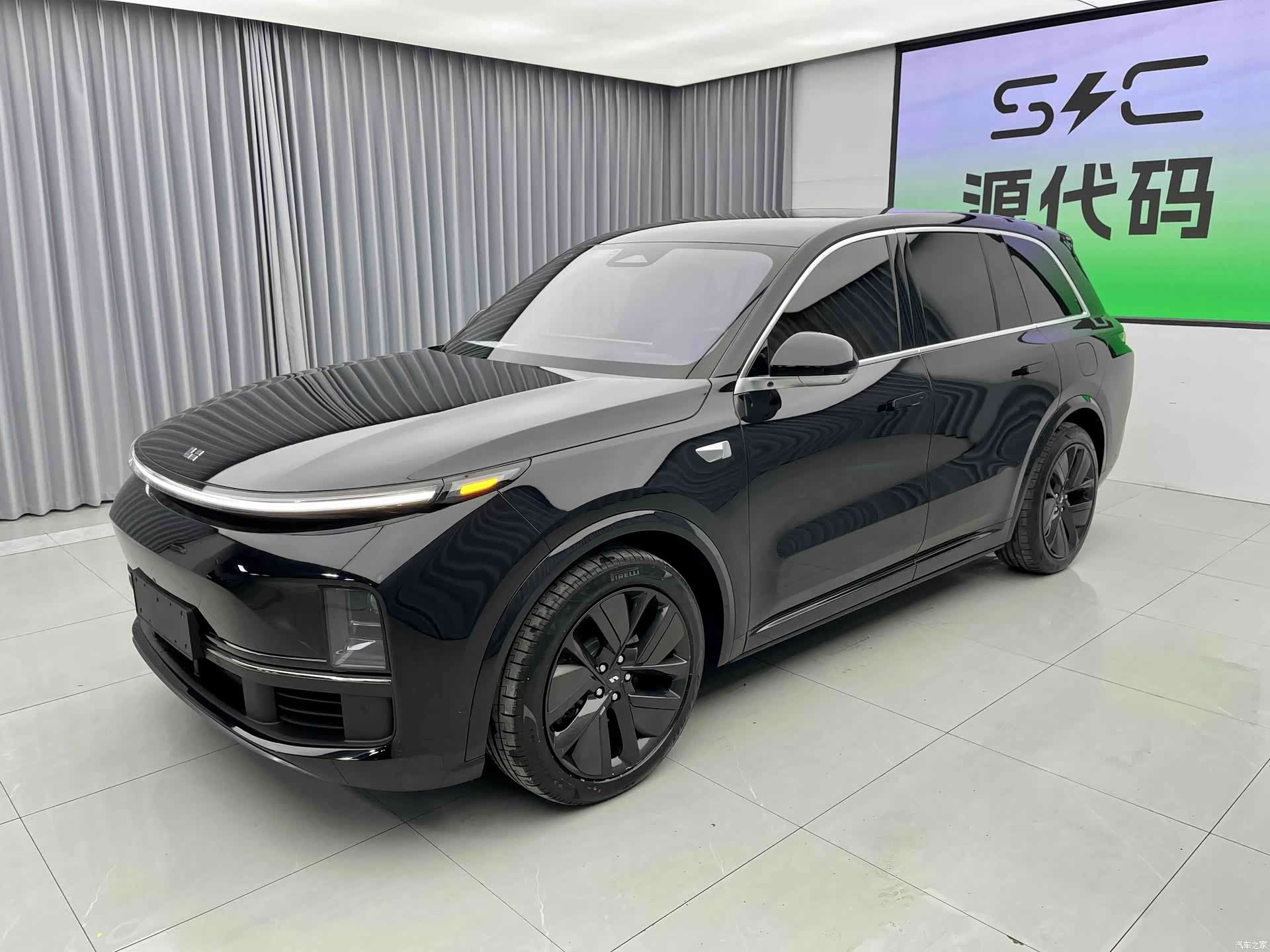 Li Auto L8, 2023 все фото