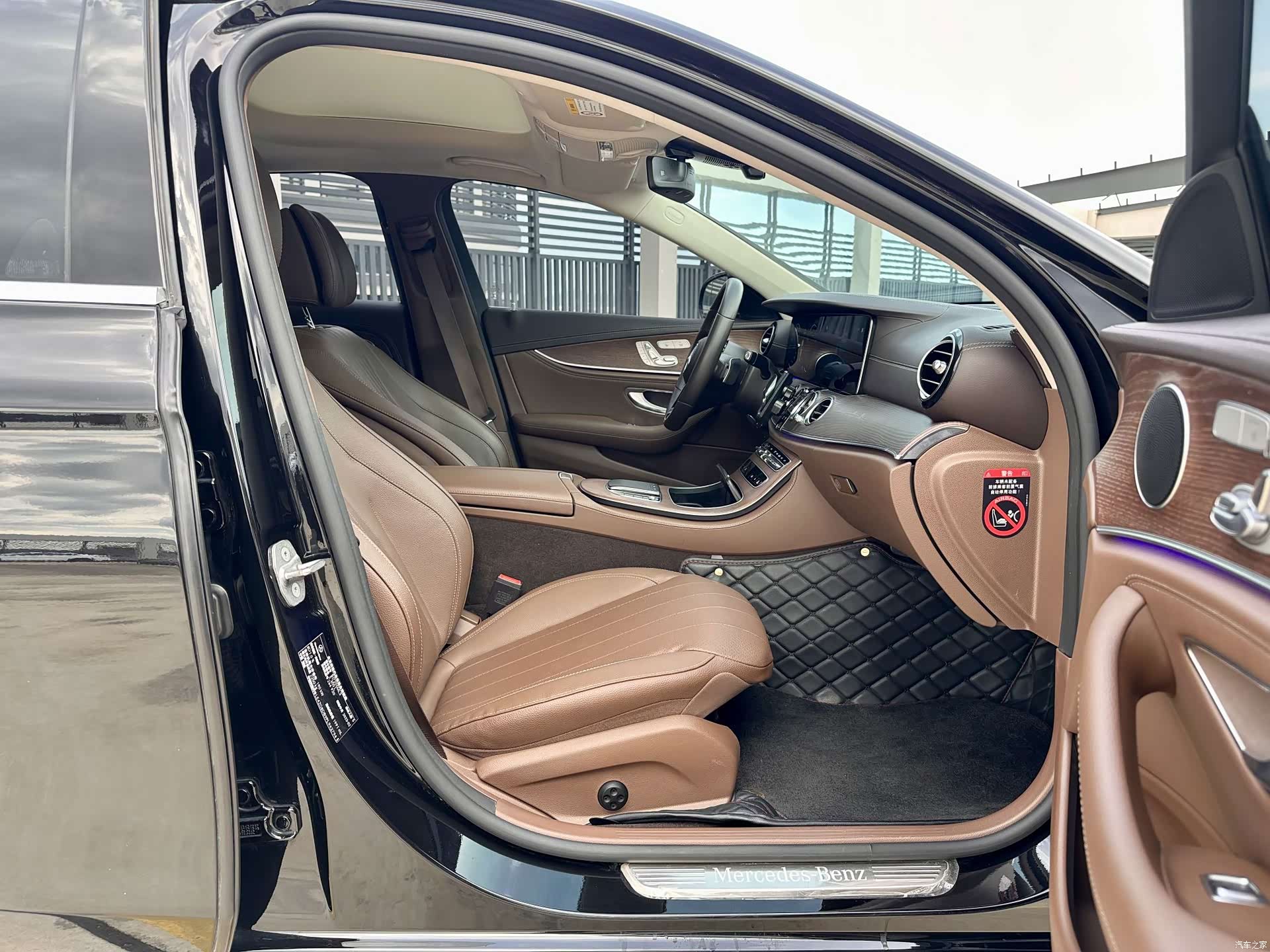 Mercedes-Benz E-Class, 2023 все фото