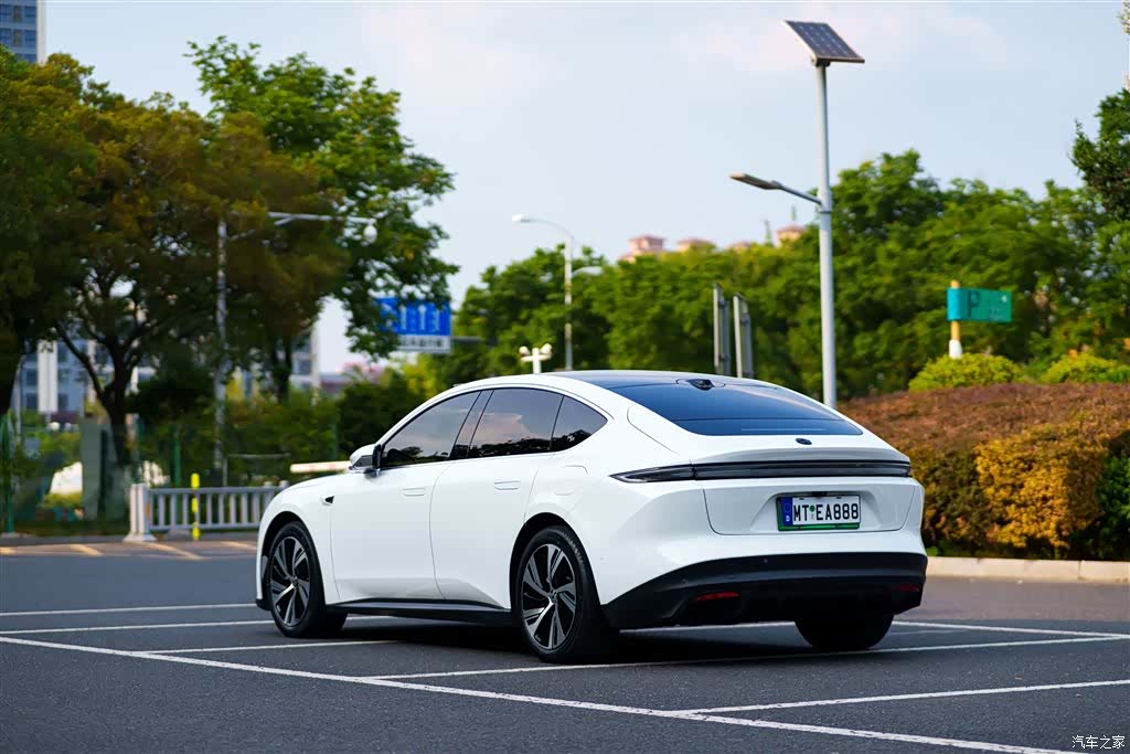 NIO ET5, 2023 4