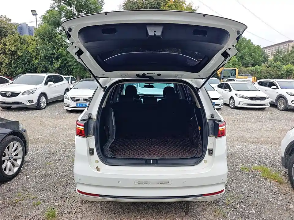 BYD Song MAX BYD Song MAX