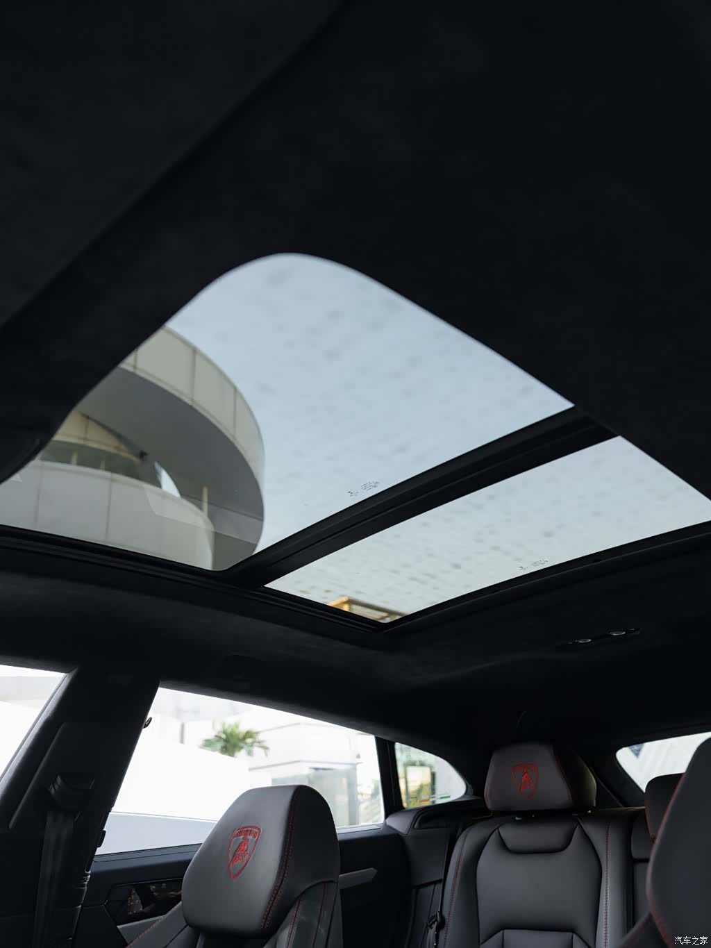 Lamborghini Urus, 2019 19