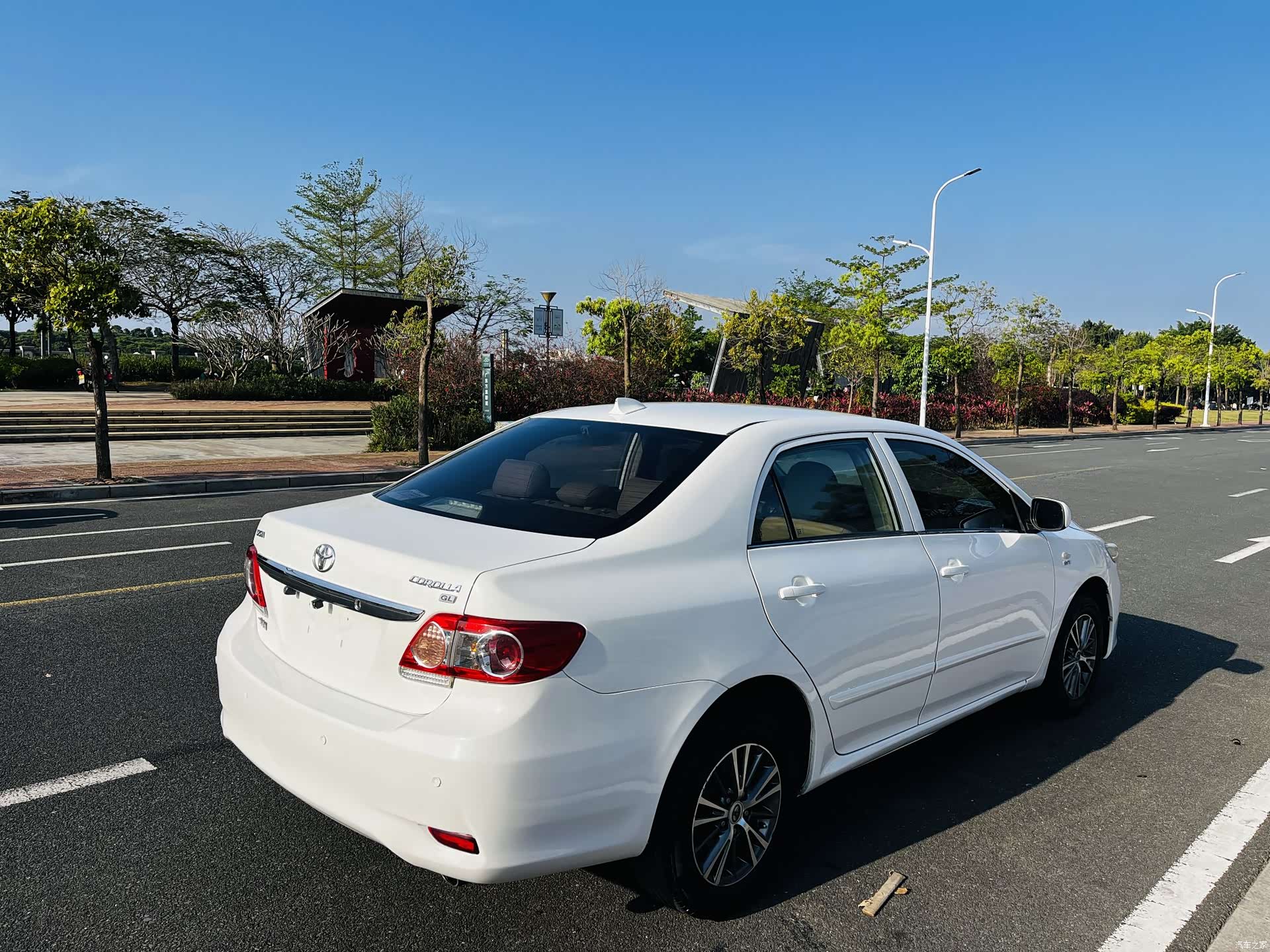 Toyota Corolla, 2011 16
