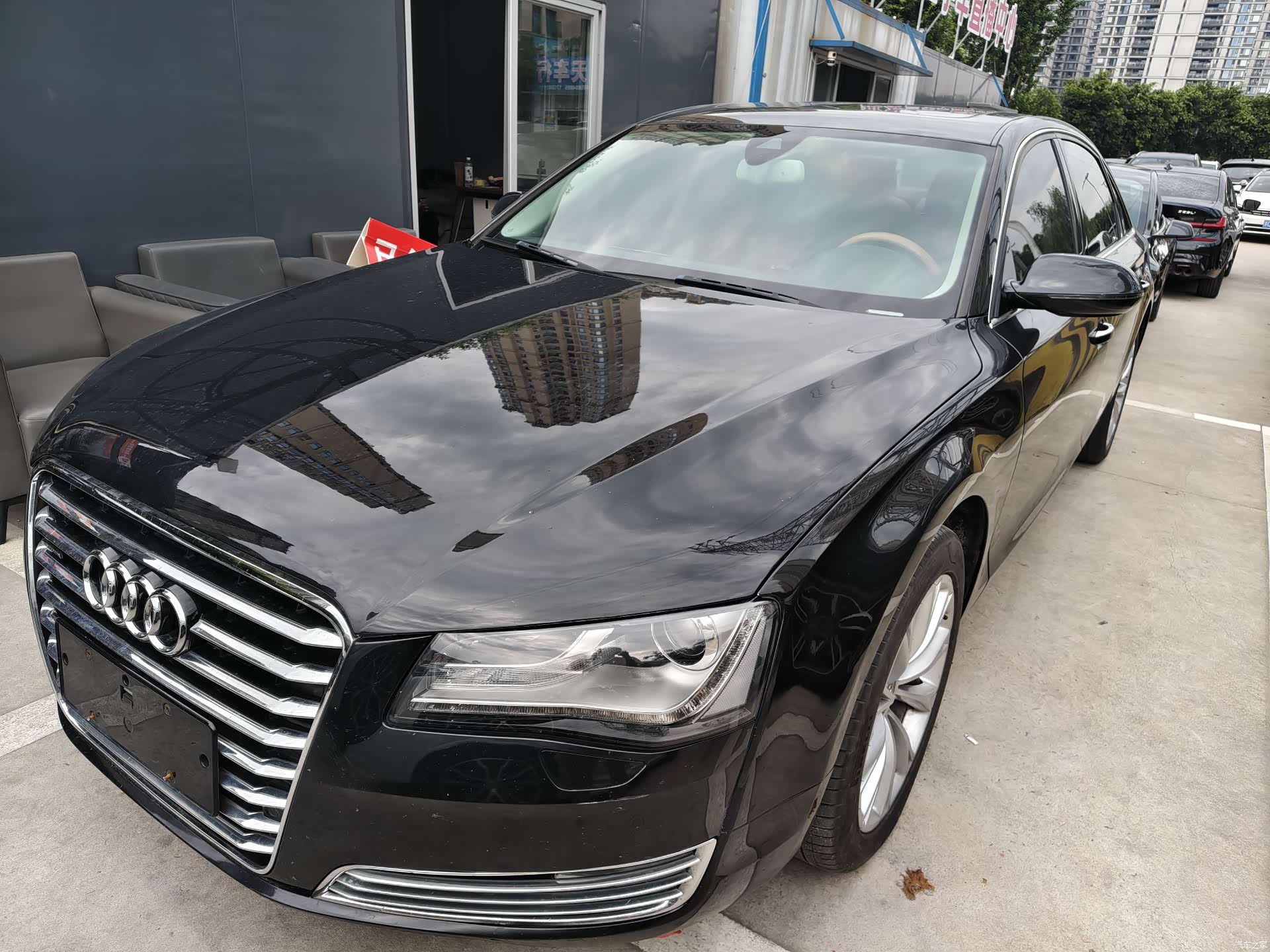 Audi A8L, 2014 1