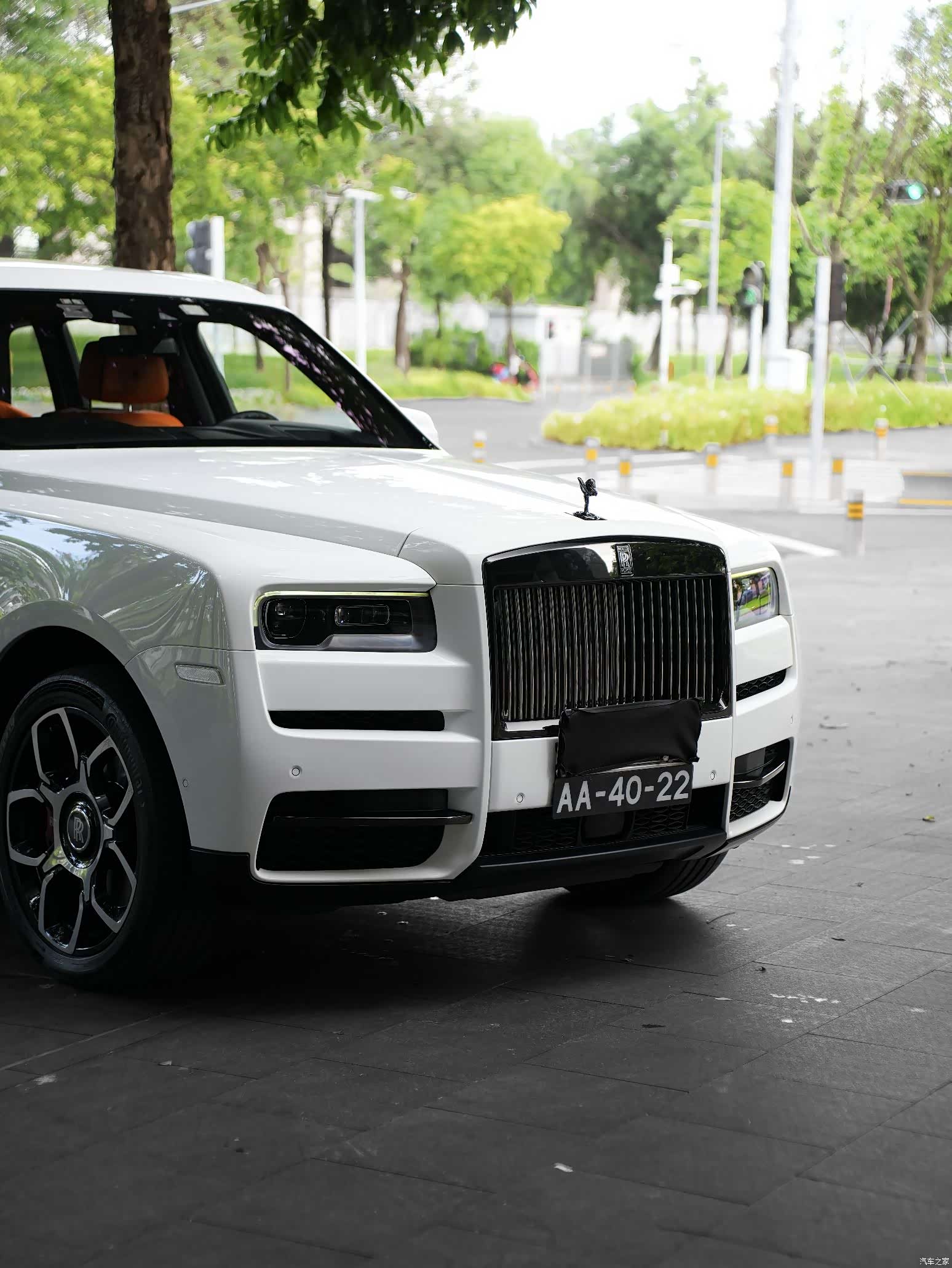 Rolls-Royce Cullinan, 2022 10