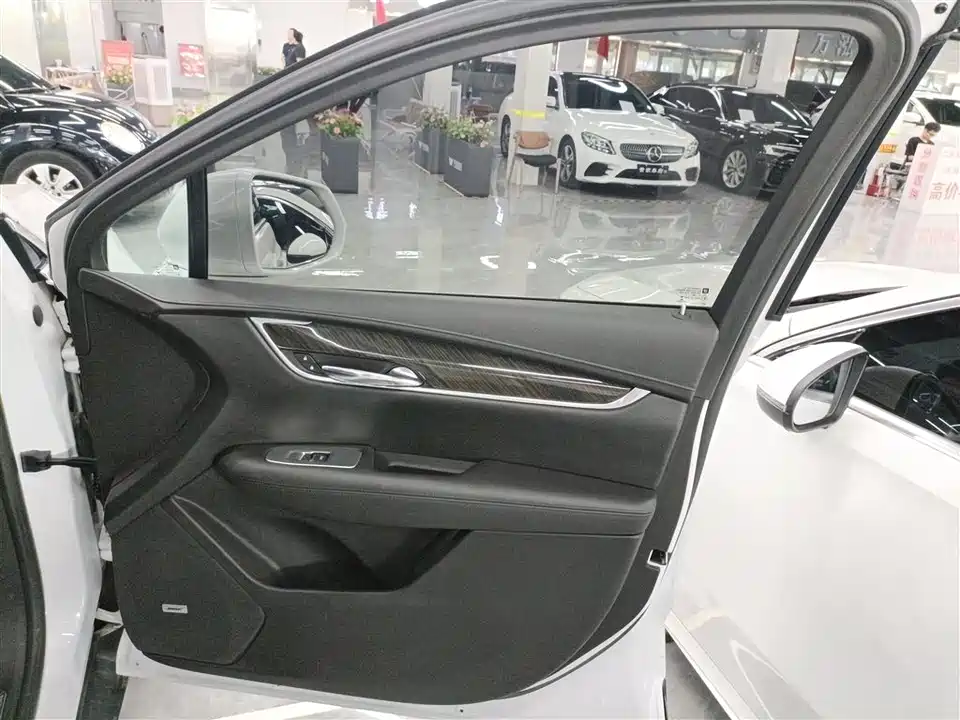 Cadillac XT5