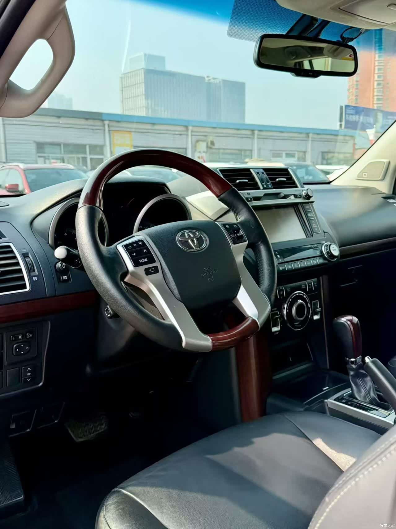 Toyota Prado, 2017 3