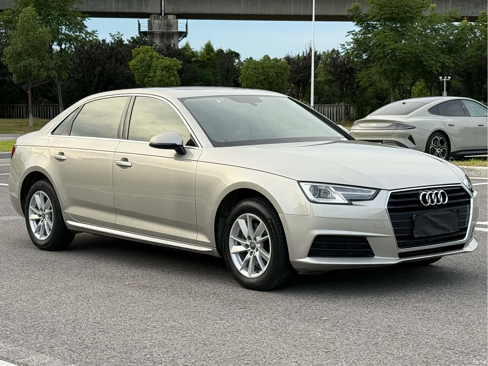 Audi A4L, 2016 3