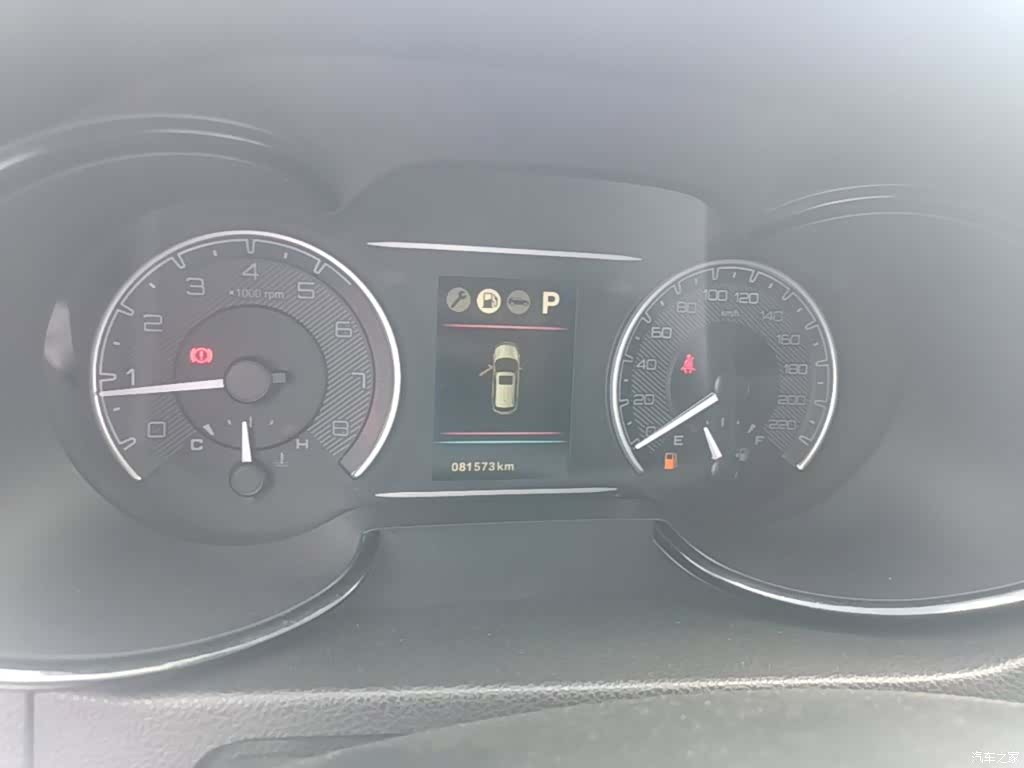 DongFeng AX7, 2016 12