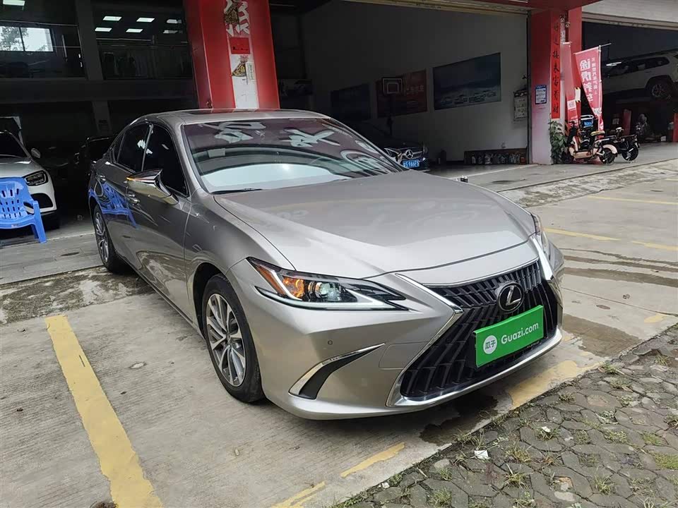 Lexus ES Lexus ES