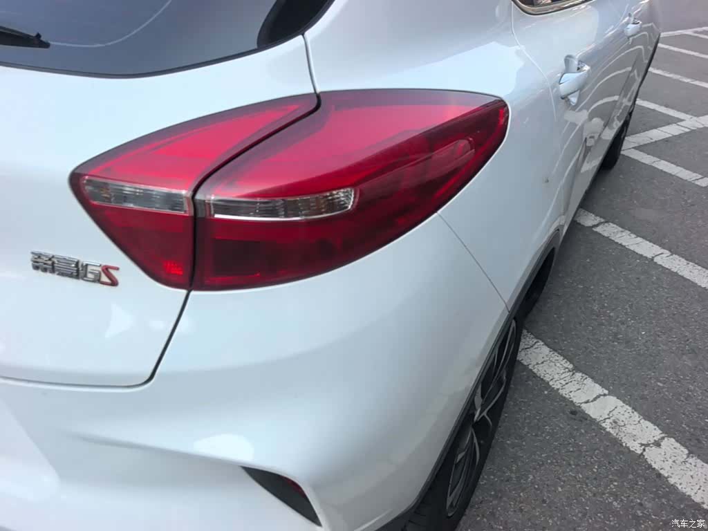 Geely Emgrand, 2019 8