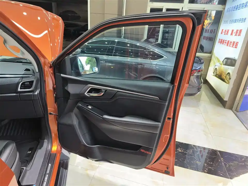 Isuzu D-MAX Isuzu D-MAX