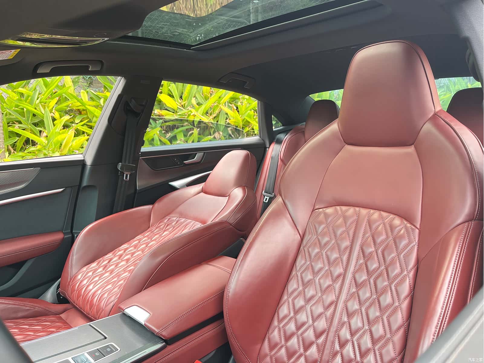 Audi A7L, 2024 17