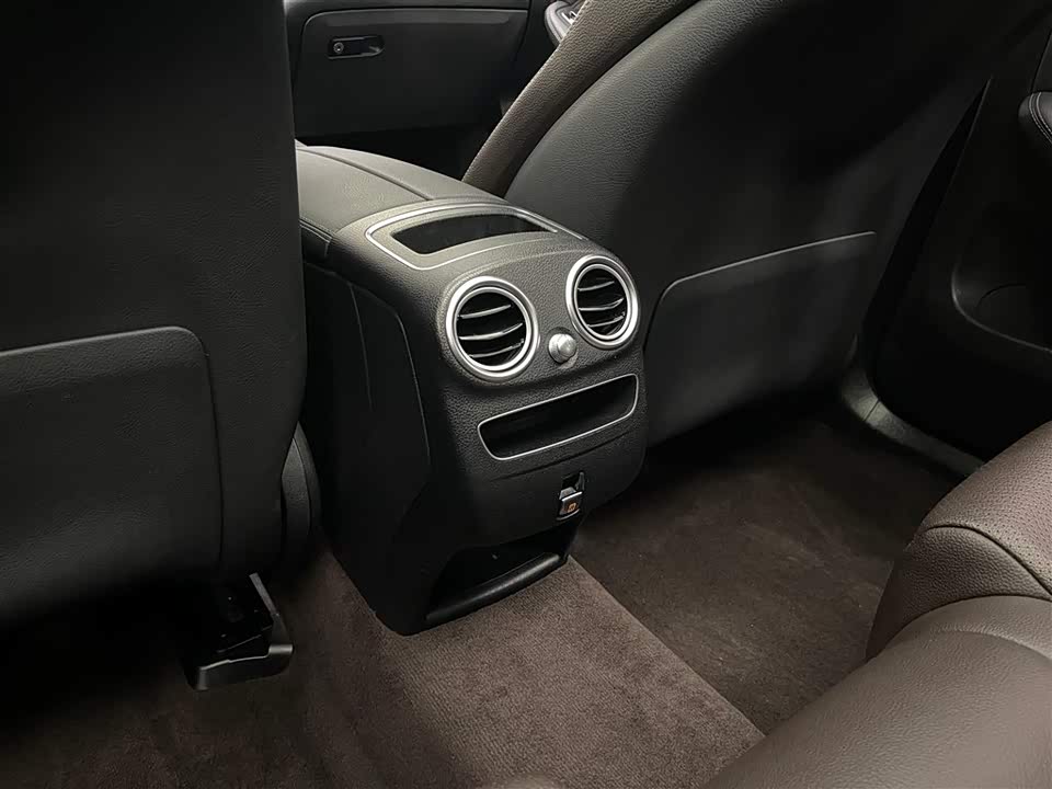 Mercedes-Benz GLC Mercedes-Benz GLC