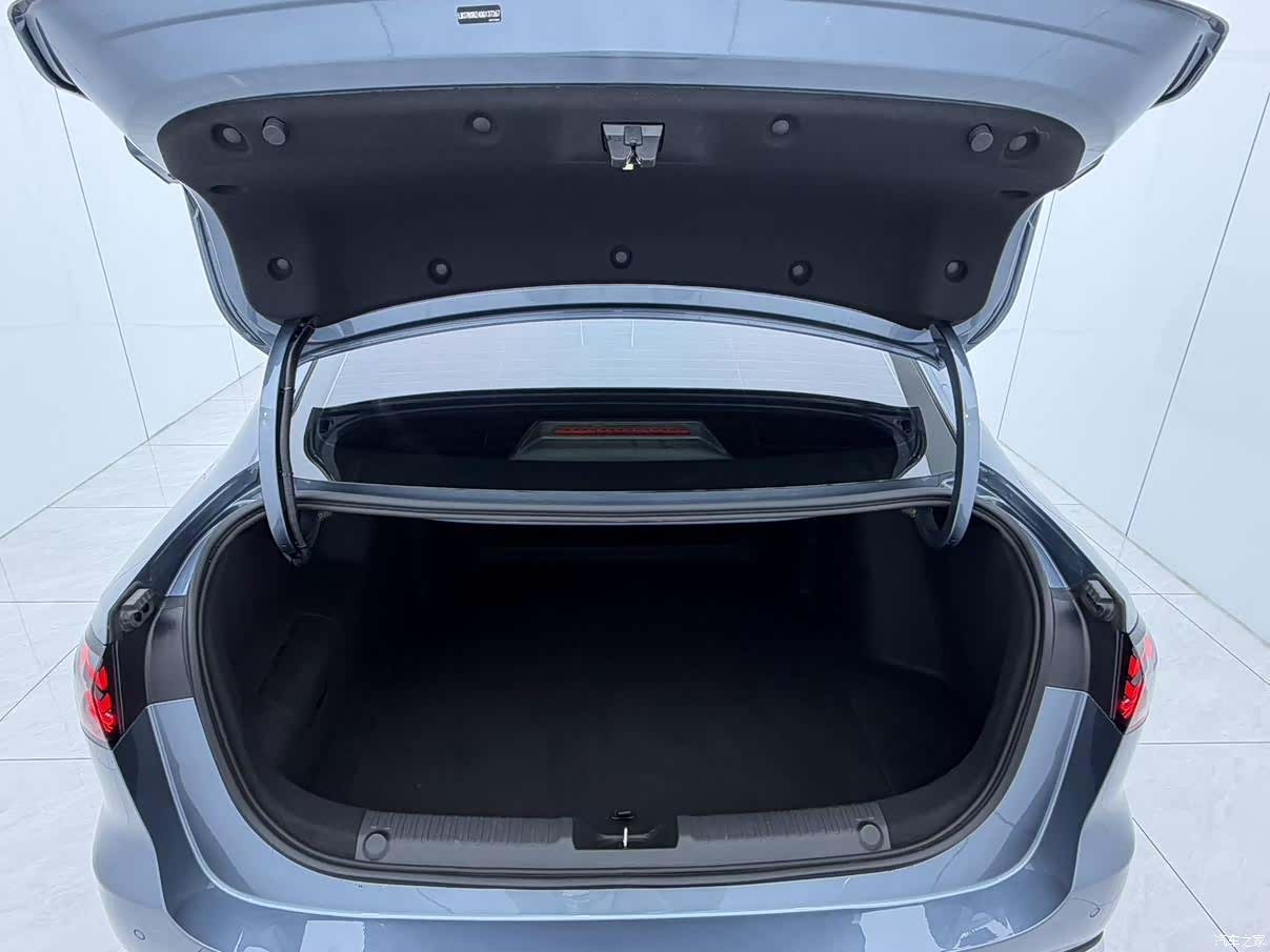Geely 6, 2025 14